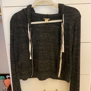 Zip up, cropped jacket